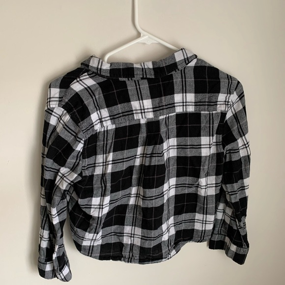 Black and white checkered button up - Picture 4 of 4